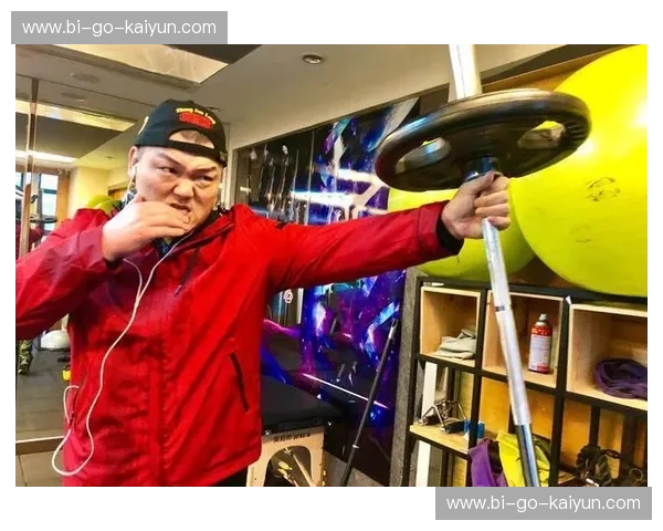 龙啸美利坚：张君龙VS索尔法拉，一场重塑黄种人重炮定义的巅峰对决